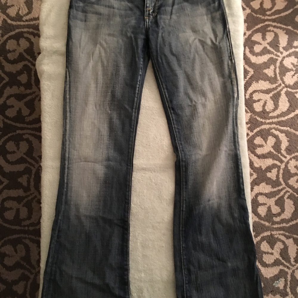 Jean Collection - Picture 2 of 2